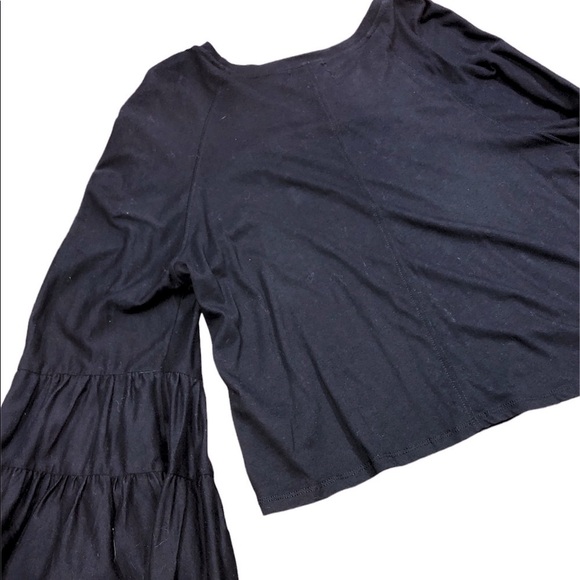 Snappy turtle small black boho bell sleeves top - Picture 4 of 6